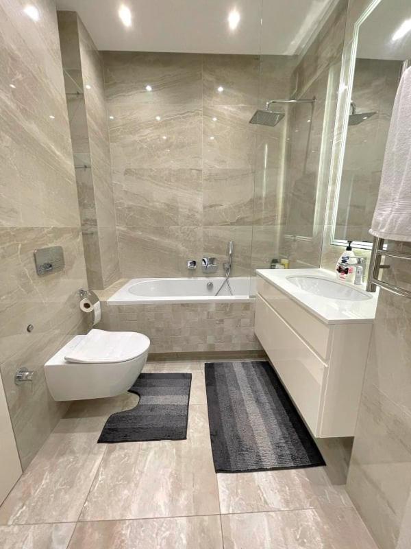 Vip Apartment 120M2 With Panoramic Windows, 22 Floor. Obolon キエフ エクステリア 写真